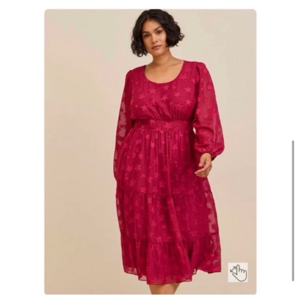 TORRID Magenta Star Tiered Long Sleeve Midi Dress - Picture 2 of 7